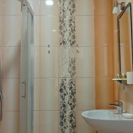 асторія Truskawez